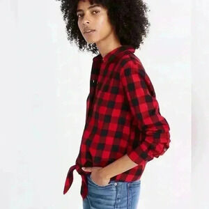 Madewell Tie Front, Flannel, Button Down Shirt in Buffalo Check, Large, Casual